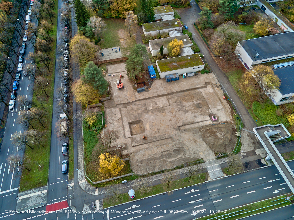 19.11.2022 - Luftbilder von der Baustelle an der Quiddestraße 'Haus für Kinder' in Neuperlach